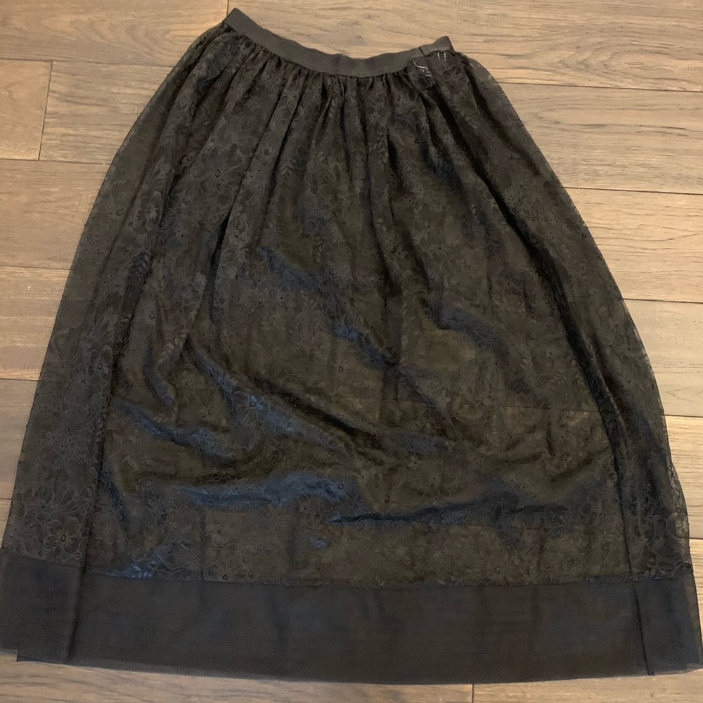3/30$ Victoria’s Secret sheer lace midi skirt